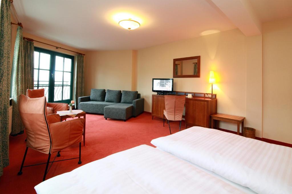 Romantik Hotel Kaufmannshof Bergen Auf Rugen Bagian luar foto
