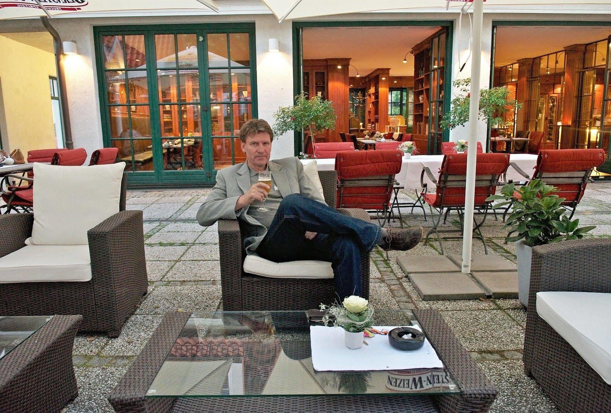 Romantik Hotel Kaufmannshof Bergen Auf Rugen Bagian luar foto